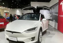 马斯克宣布停产Model S与X 转而生产Optimus机器人-程序员中文网