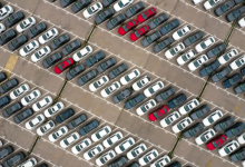 以价换量难挽业绩:头部汽车经销商营收净利双降,新能源车成关键增量-程序员中文网